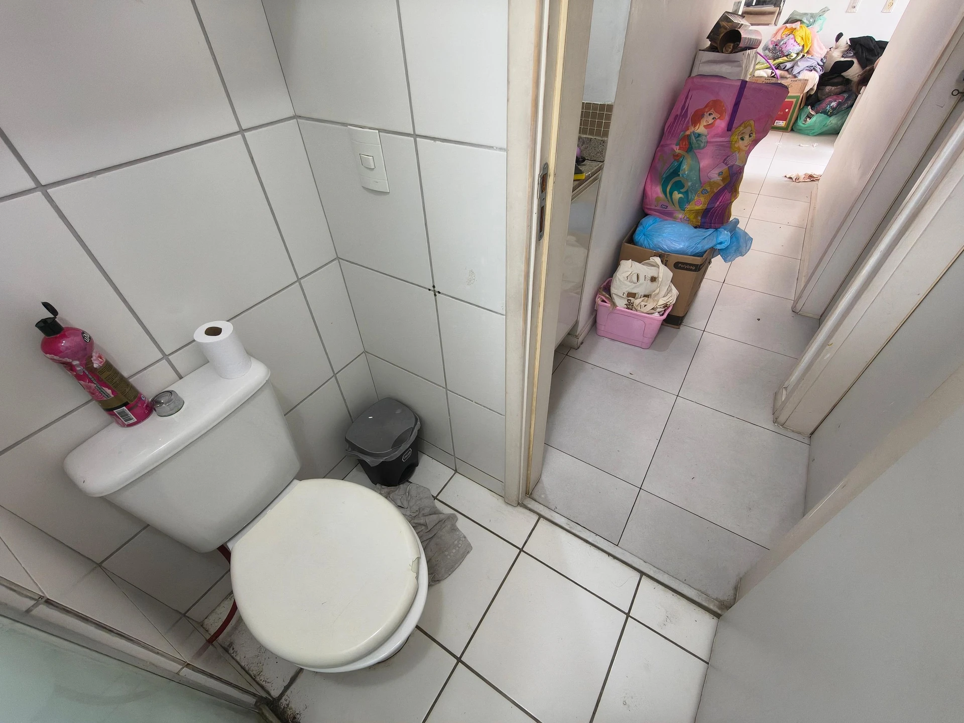 2-bedroom apartment in a building with a gym — photo 32