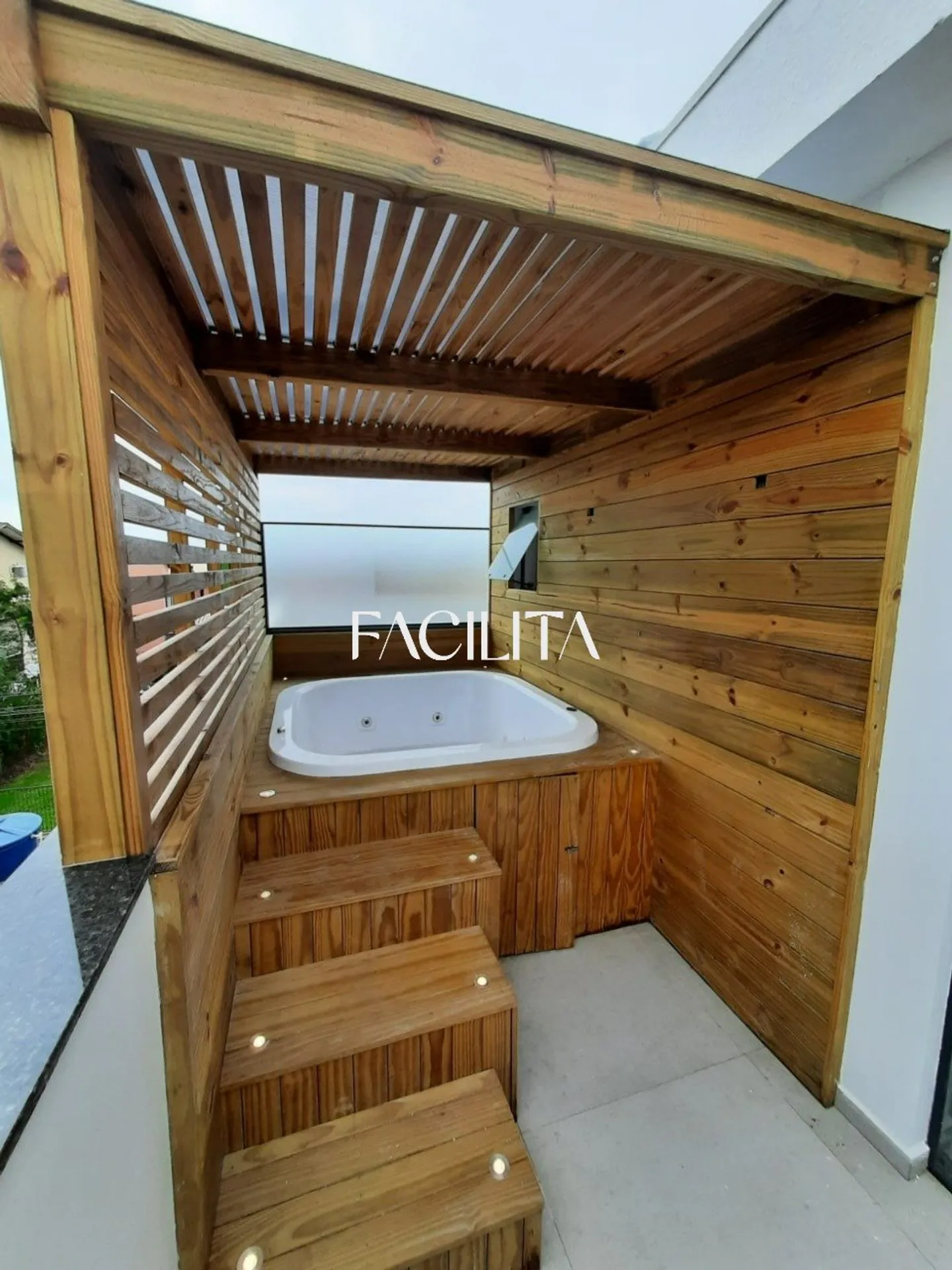 Меблированная мансарда 30 м² с 1 спальней — photo 6