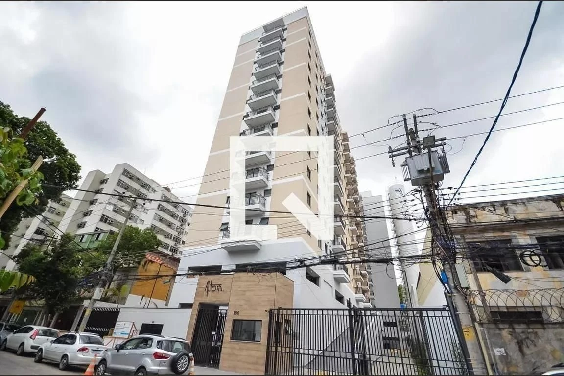 Apartamento mobiliado de 2 quartos com suíte e varanda — photo 12