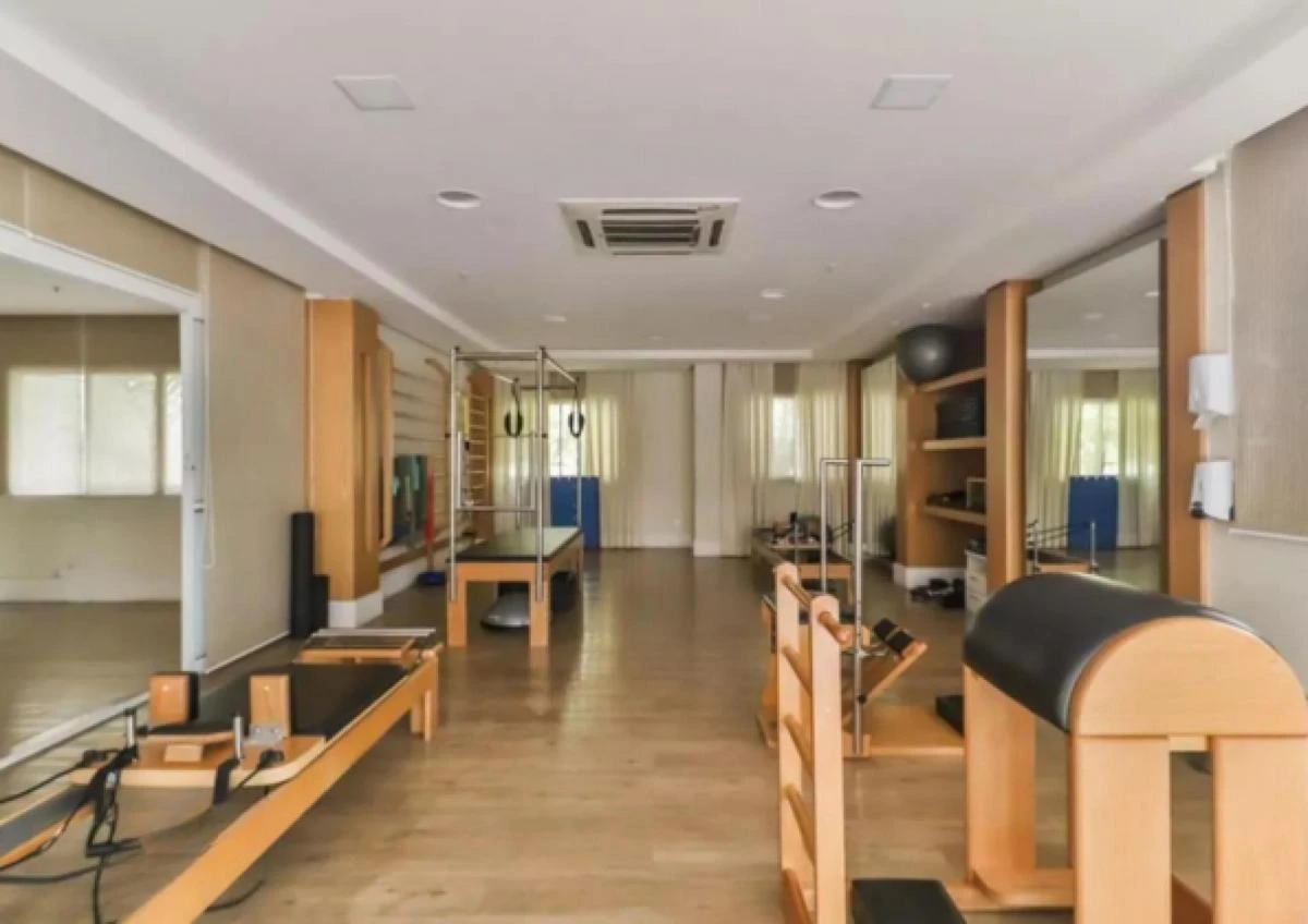 69 m² apartment with 2 bedrooms and 2 bathrooms — photo 29