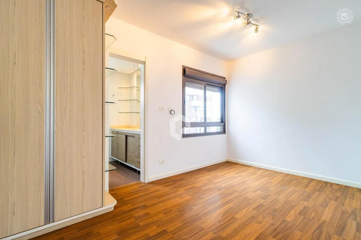 Furnished apartment, 72 m², with a park view — photo 4