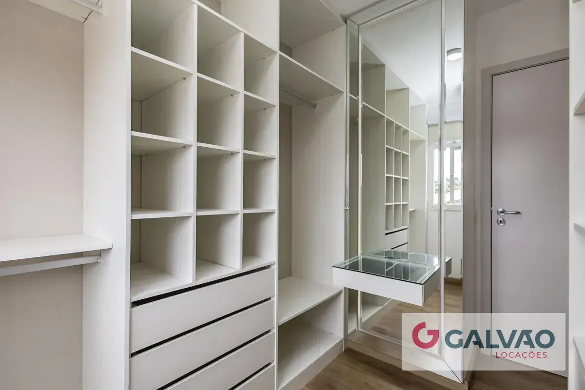 66 m² apartment with a washing machine and a walk-in closet — photo 9