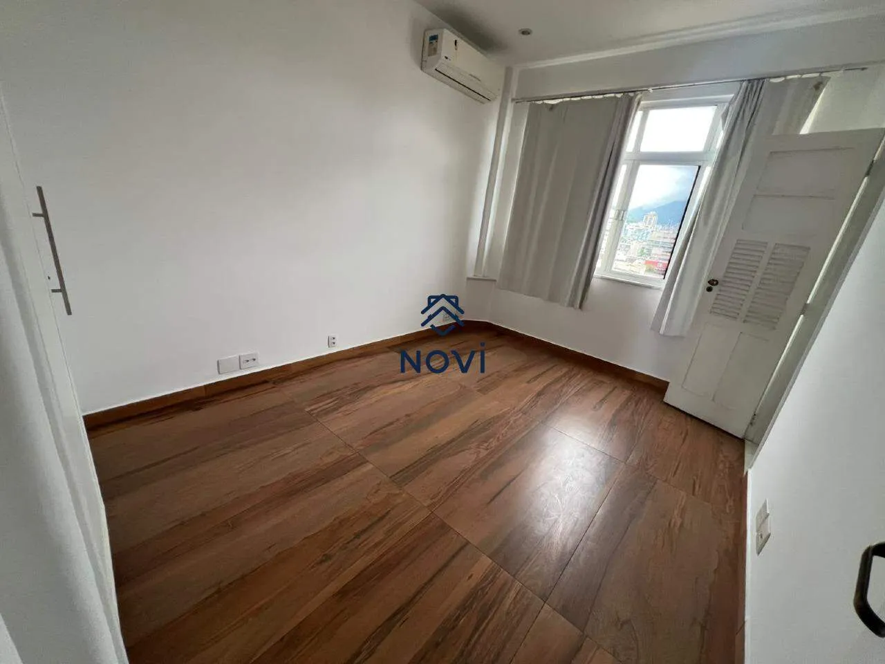 Квартира з 2 спальнями та пральною машиною — photo 12