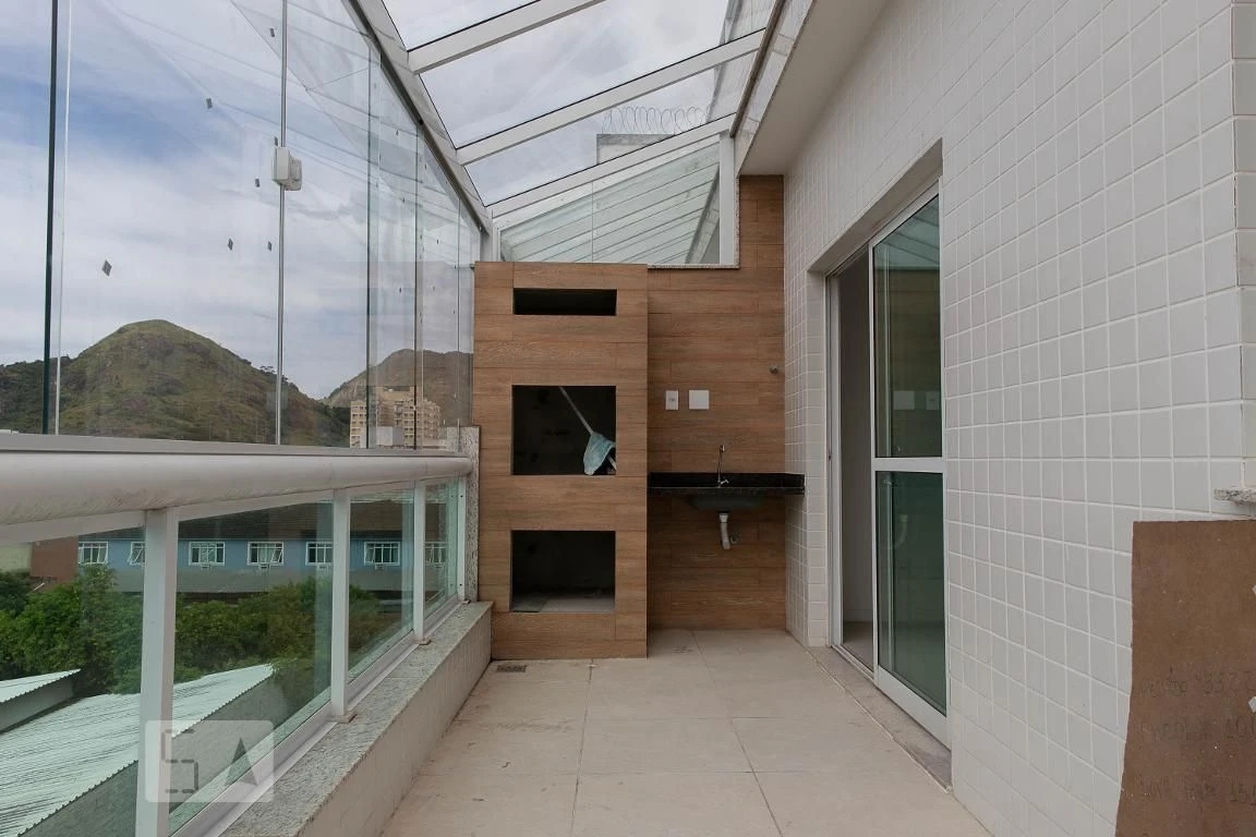 Apartment, 170 m², with a glass-enclosed balcony