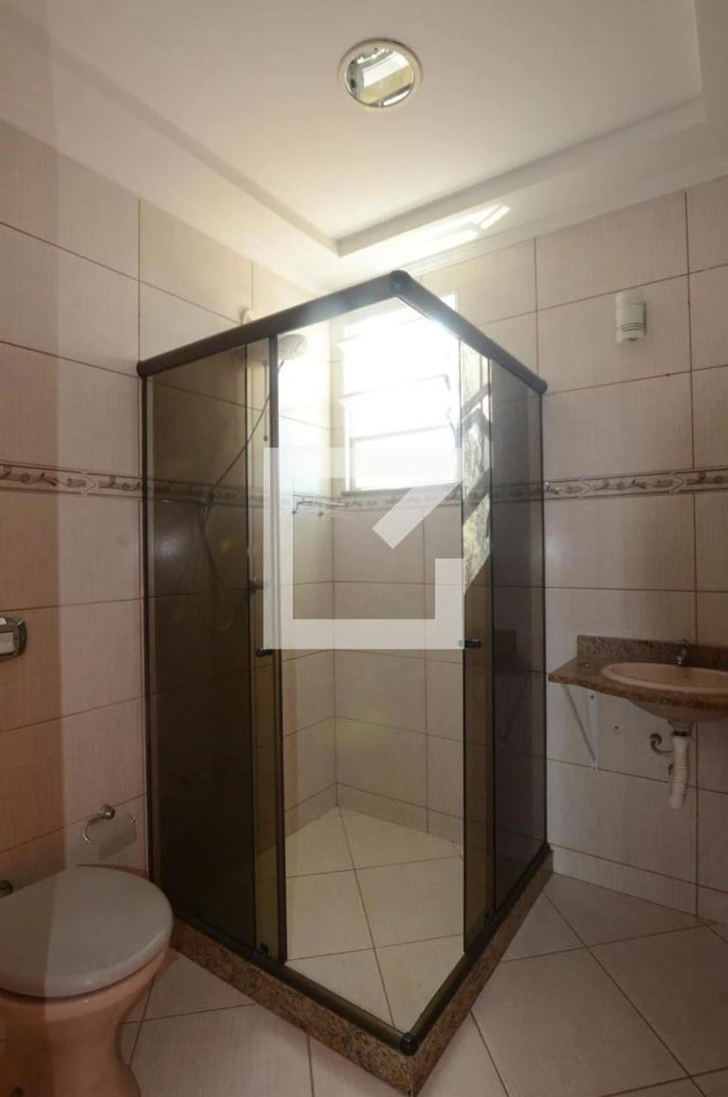 Casa sem mobília com 5 quartos e 5 banheiros — photo 14