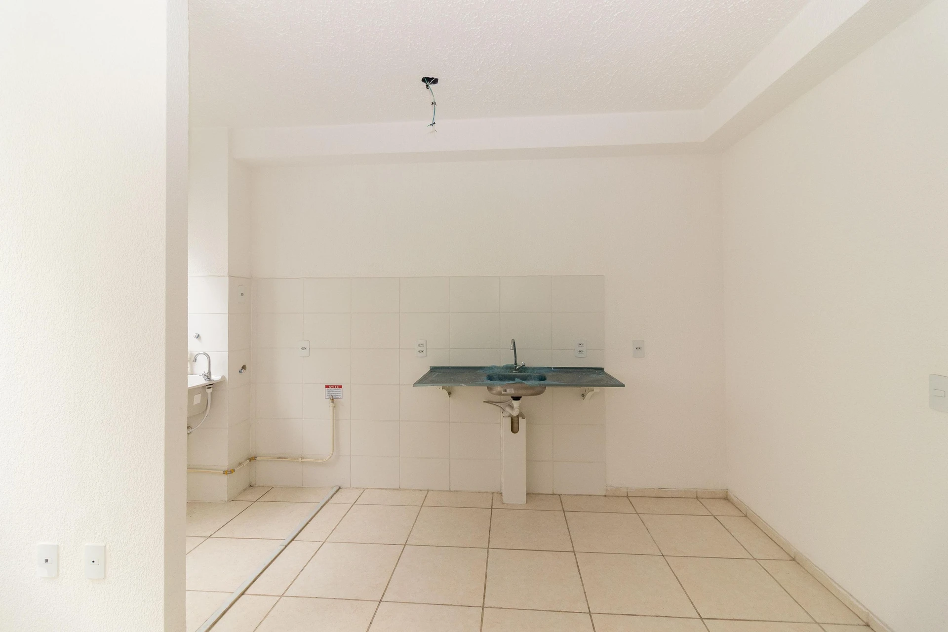 Apartamento com 2 quartos e piscina no condomínio — photo 24