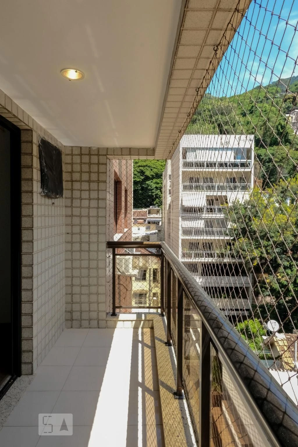 3-bedroom apartment with a mountain view — photo 48