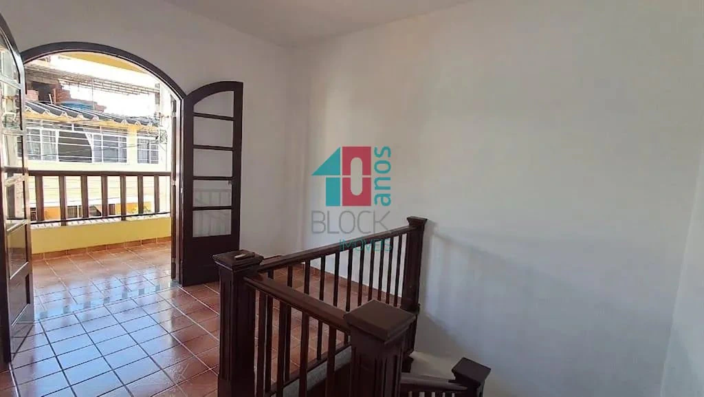 House with 3 bedrooms, balcony and private garden — photo 5