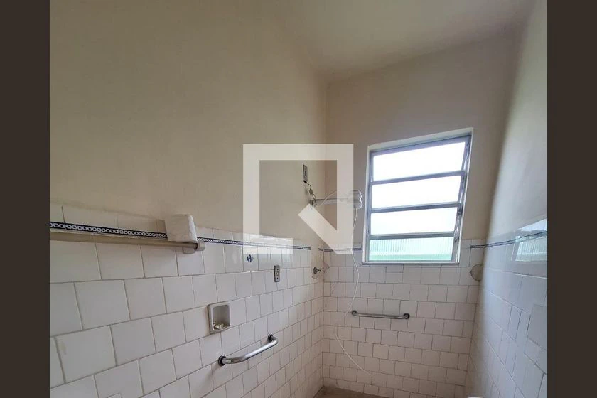 Unfurnished house with 2 bedrooms, 1 bathroom and parking — photo 9