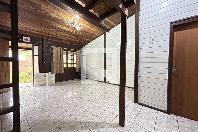 Balcony with a grill in a 3-bedroom house, 100 m² — photo 17