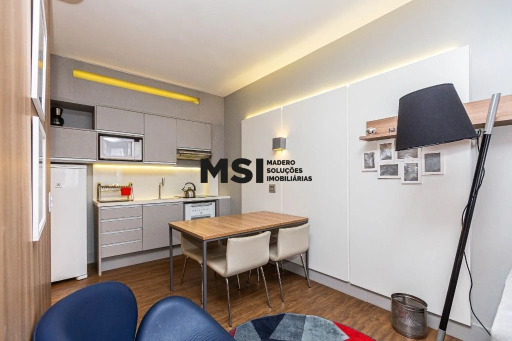One-bedroom apartment with a washing machine — photo 4