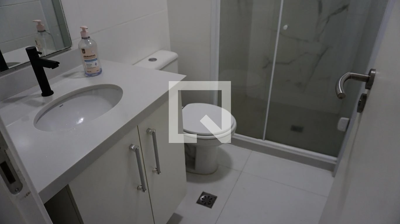 2-bedroom apartment with a washing machine — photo 9