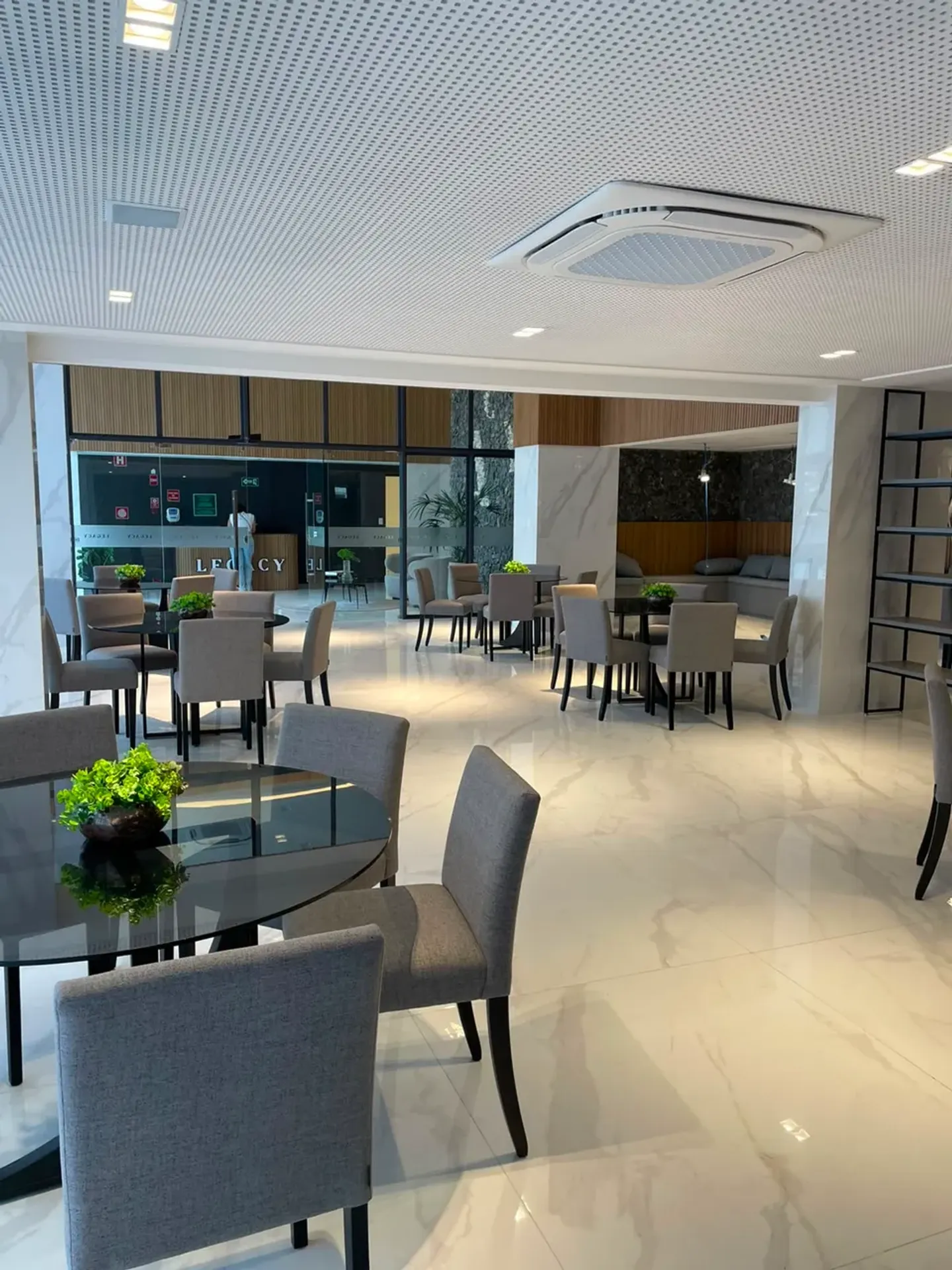 Apartamento mobiliado de 2 quartos com 48 m² no 9º andar — photo 24