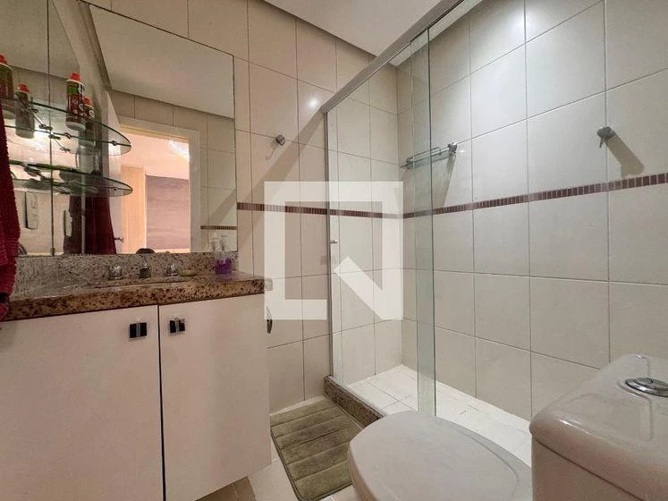 Furnished apartment, 132 m², with a glass-enclosed balcony — photo 47