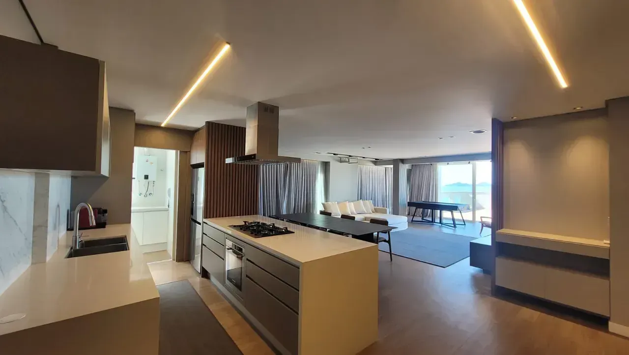 Furnished apartment with private garden and BBQ area — photo 9