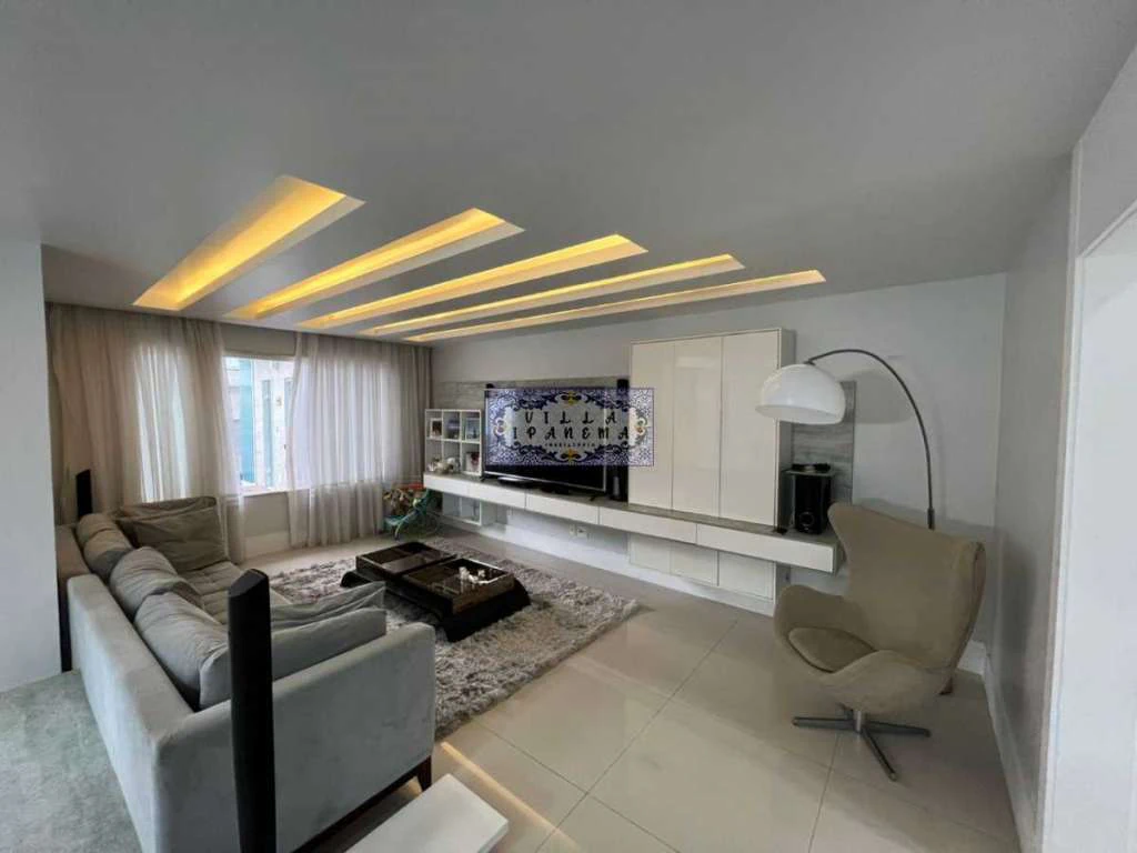 Casa triplex com 420 m² e 5 suítes, área gourmet — photo 7