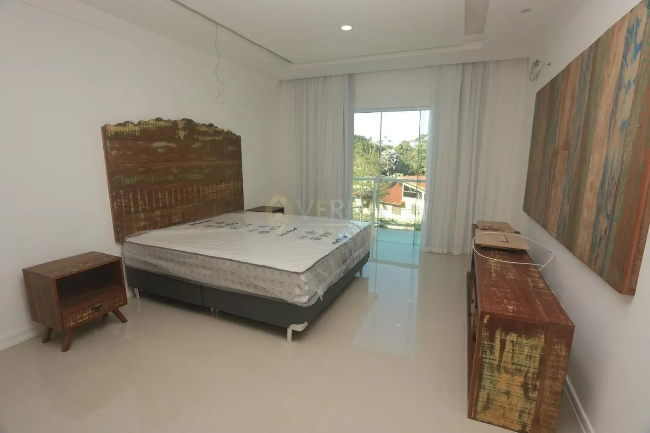 House with 7 bedrooms and 10 baths, 3200 m² and pools — photo 32