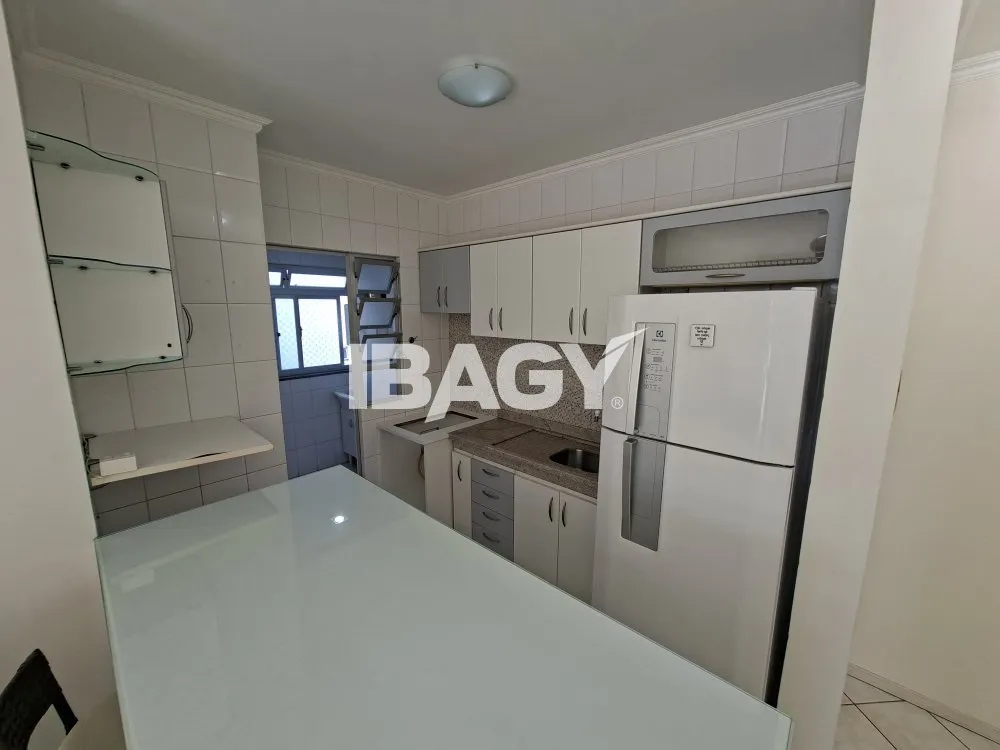 Apartamento amueblado de 3 dormitorios con suite — photo 2