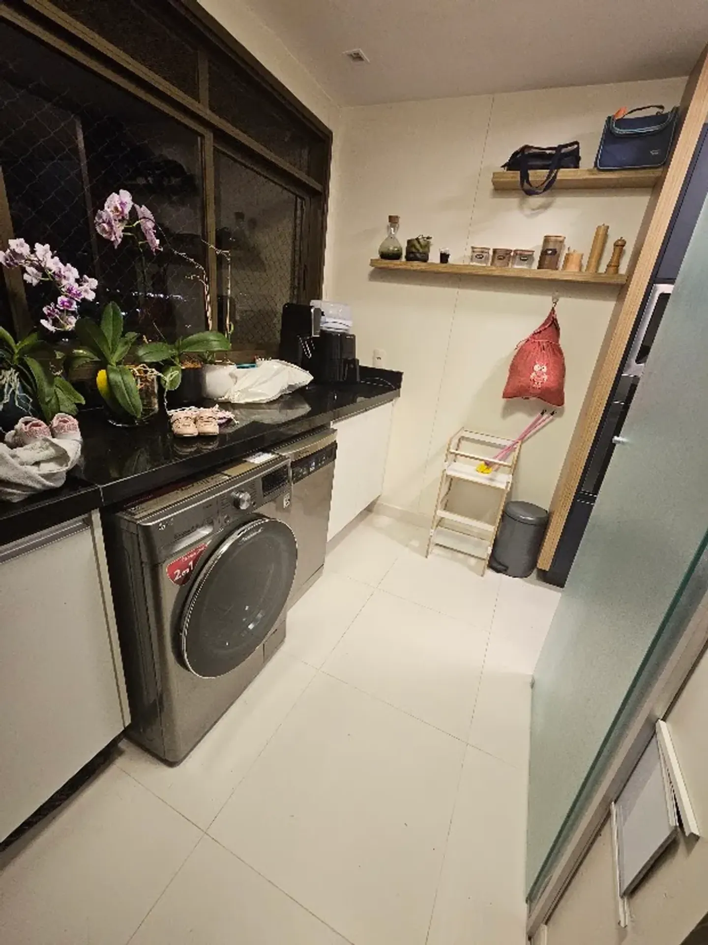 3-bedroom apartment in a building with a sauna — photo 28