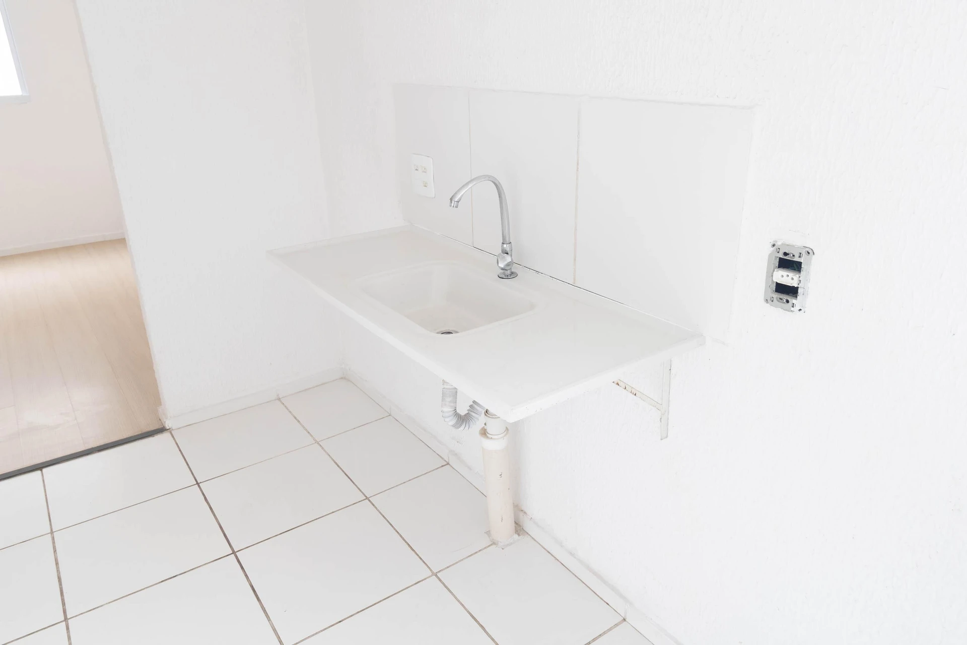 Apartamento sem mobília com 2 quartos e 1 vaga
