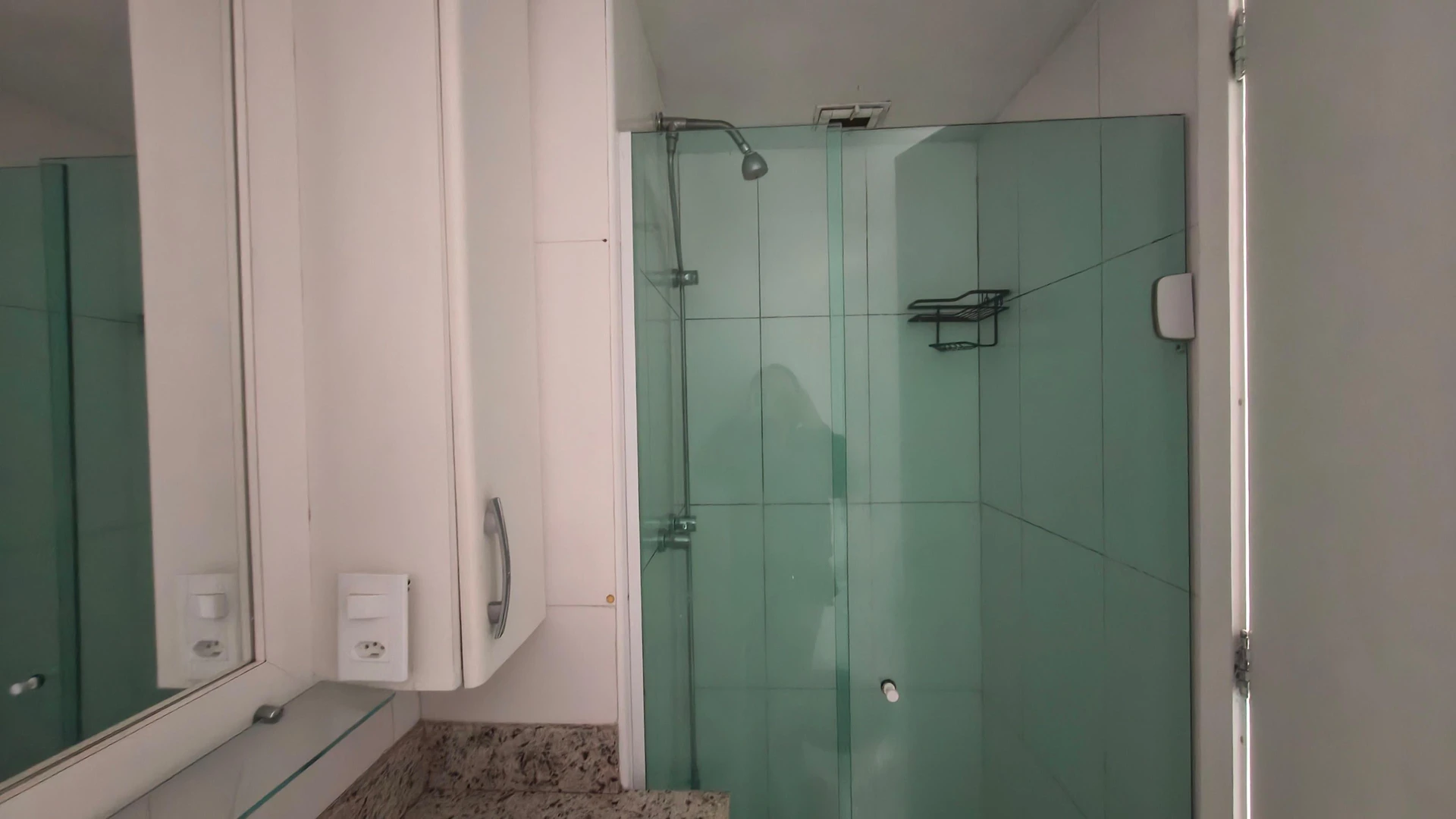 Apartment, 87 m², with a jacuzzi — photo 18