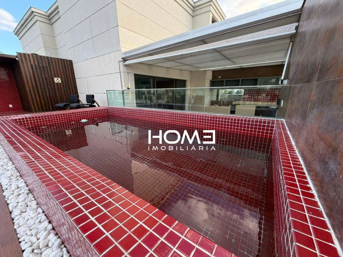 Furnished apartment, 365 m², with floor-to-ceiling windows — photo 58
