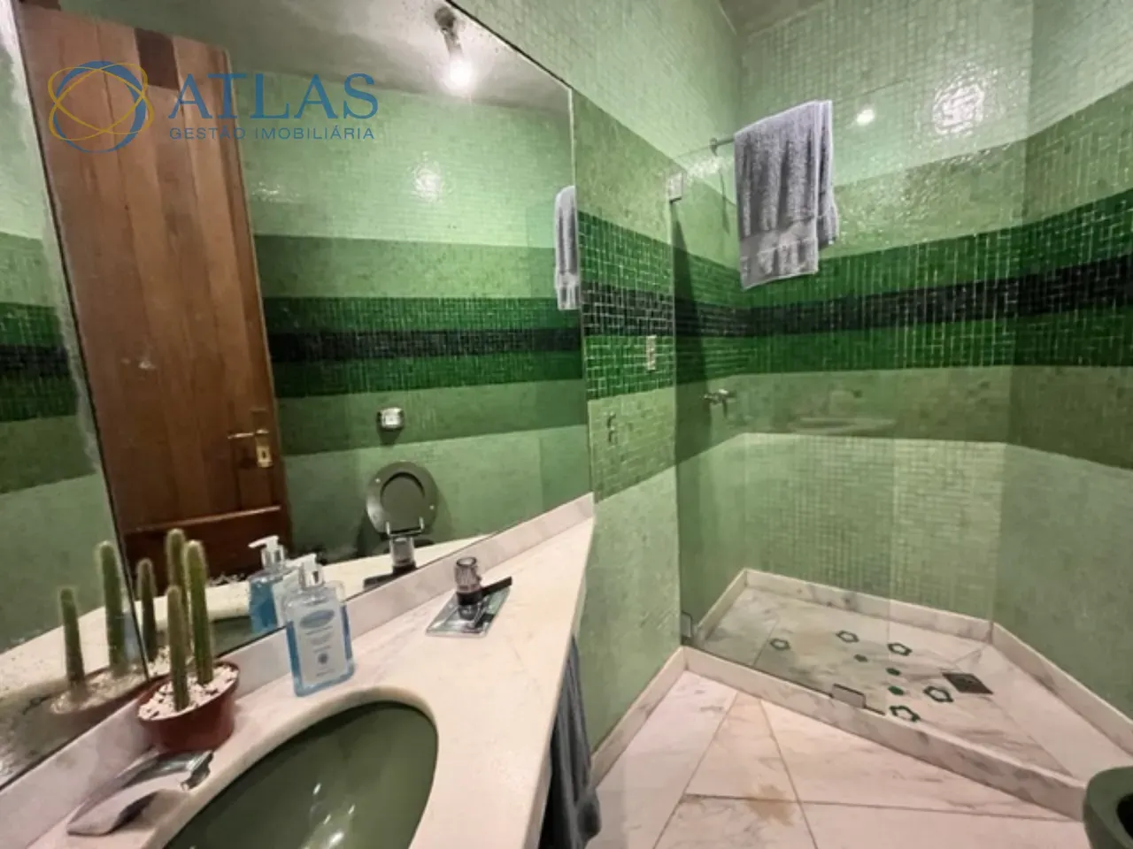 Будинок без меблів з 5 спальнями і 5 ванними, 903 м² — photo 41