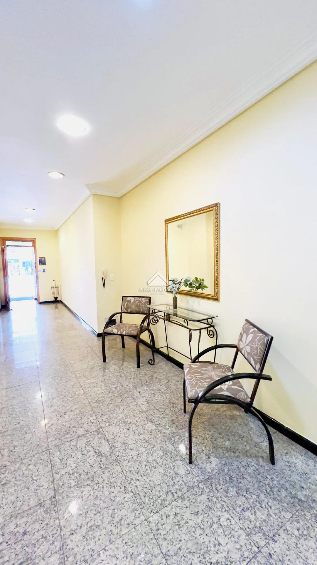 One-bedroom apartment with a washing machine in Curitiba — photo 14