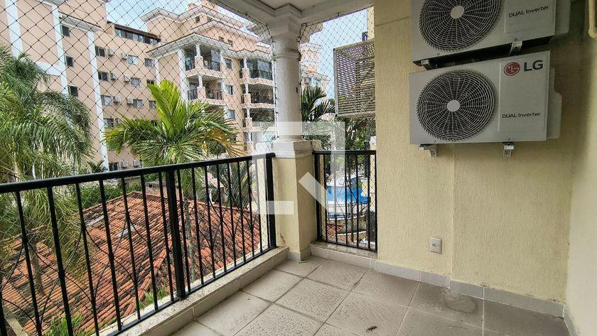3-bedroom apartment in a building with a gym — photo 35