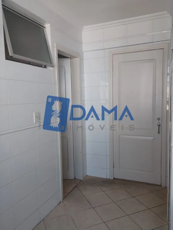 Apartamento com 3 quartos e cozinha fechada de 109 m² — photo 40