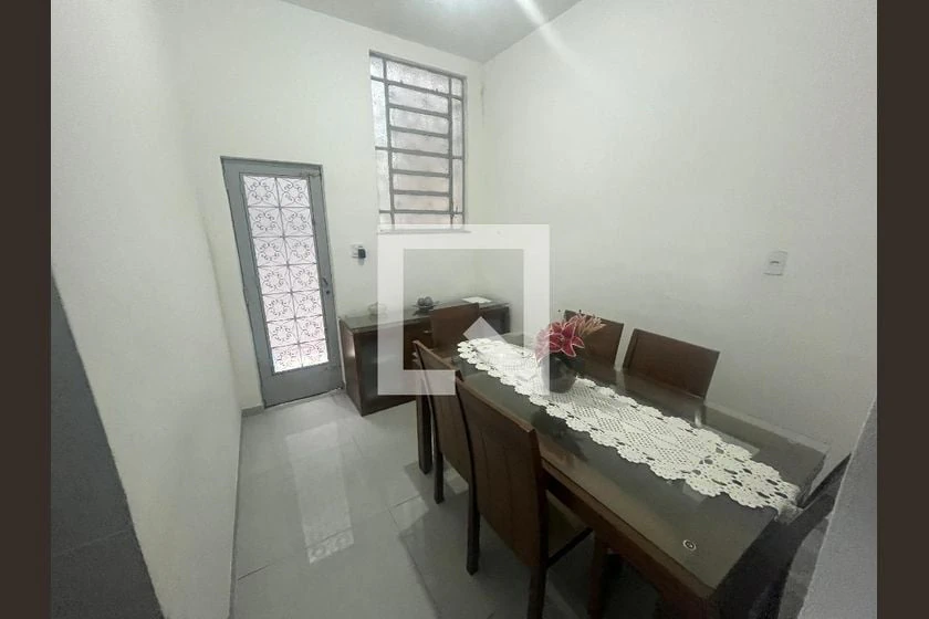 80 m² house with a walk-in closet and a home office — photo 25