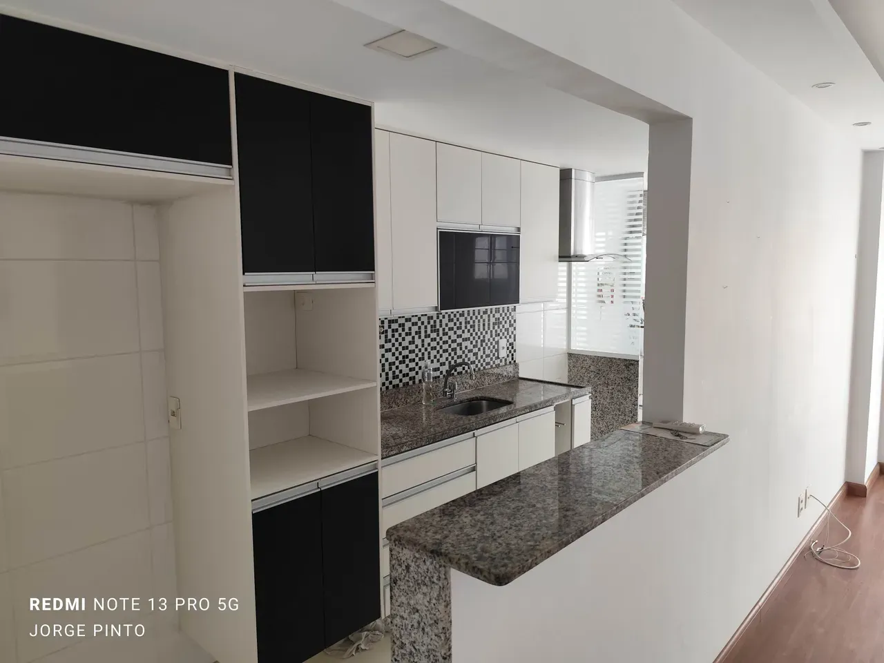 2 quartos e varanda envidraçada: apartamento de 69 m² — photo 2