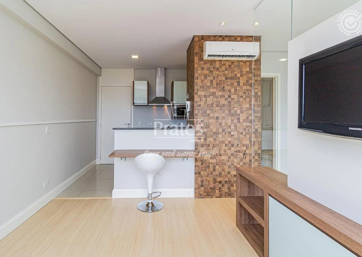 Furnished 1-bedroom apartment with city view — photo 20