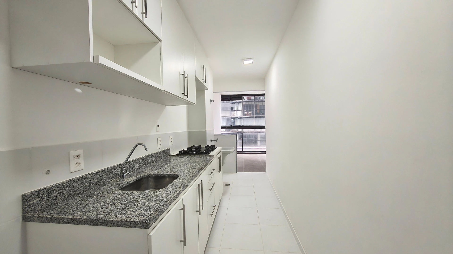 Apartamento com 2 quartos e varanda envidraçada — photo 5