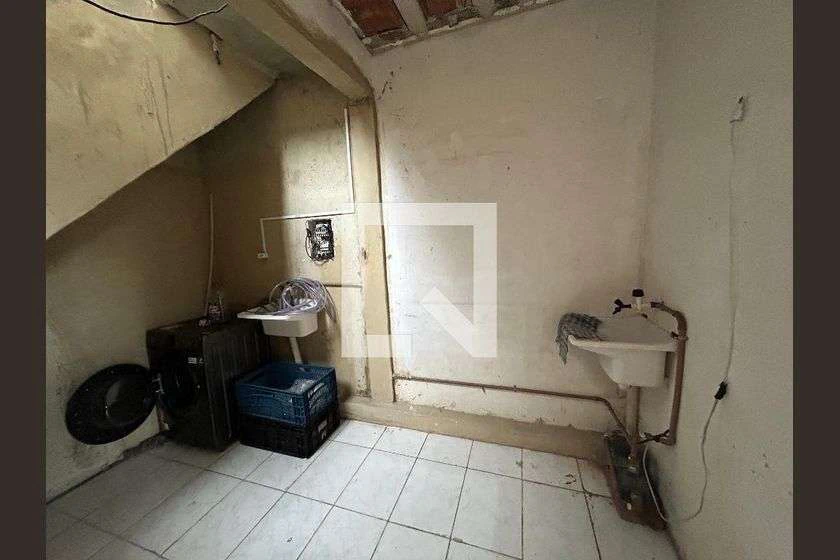 55 m² apartment with 3 bedrooms and a laundry area — photo 22