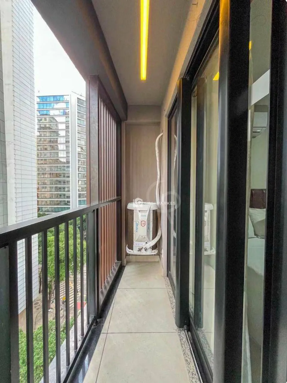 Furnished 1-bedroom apartment with balcony and 34 m² — photo 13