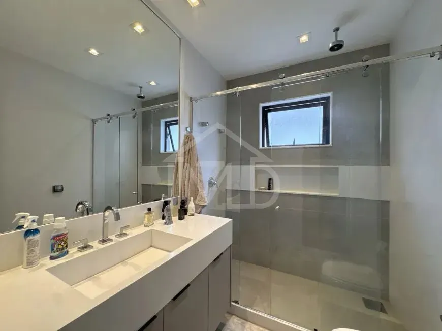 Джакузі та 4 спальні: будинок 800 м² — photo 7
