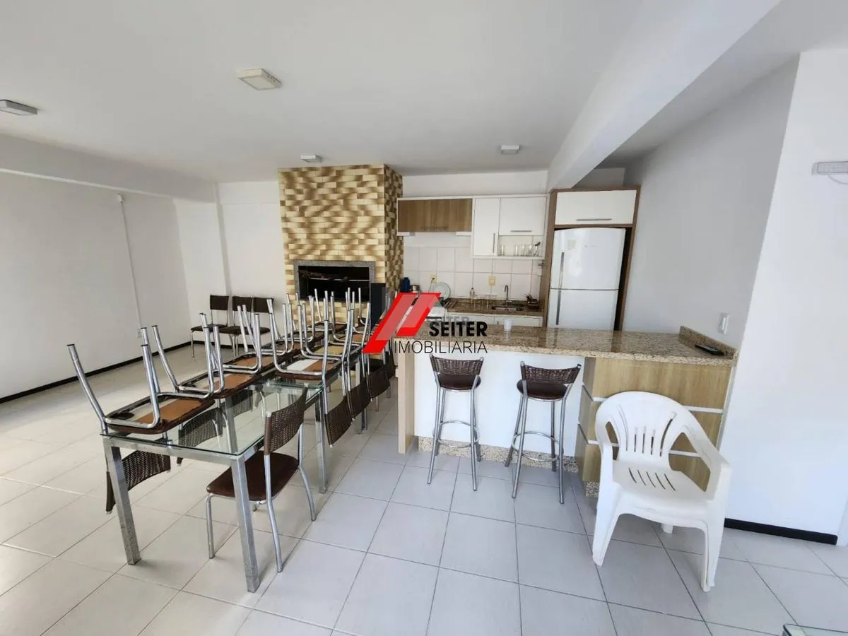 Меблированная квартира 212 м² с застекленным балконом — photo 48