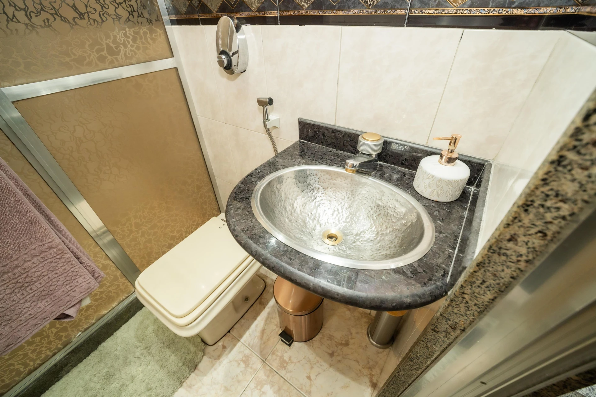 Furnished house, 449 m², with a jacuzzi — photo 103