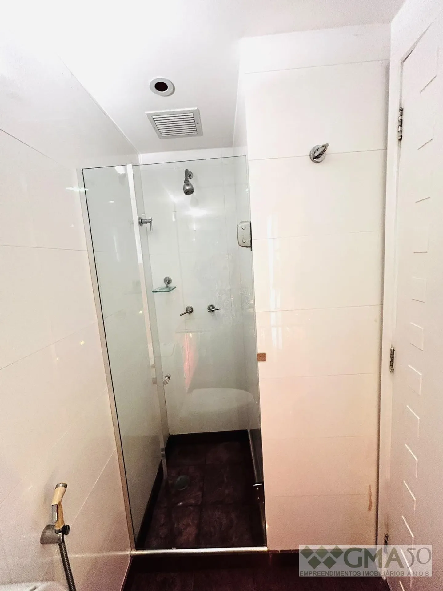 2-bedroom apartment in a building with a sauna — photo 41