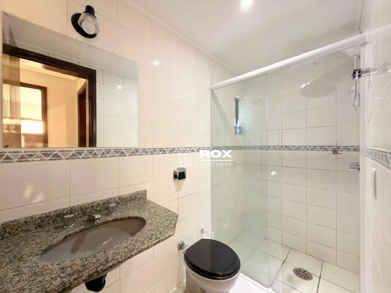 Garden apartment with 3 bedrooms and 1 en-suite — photo 18