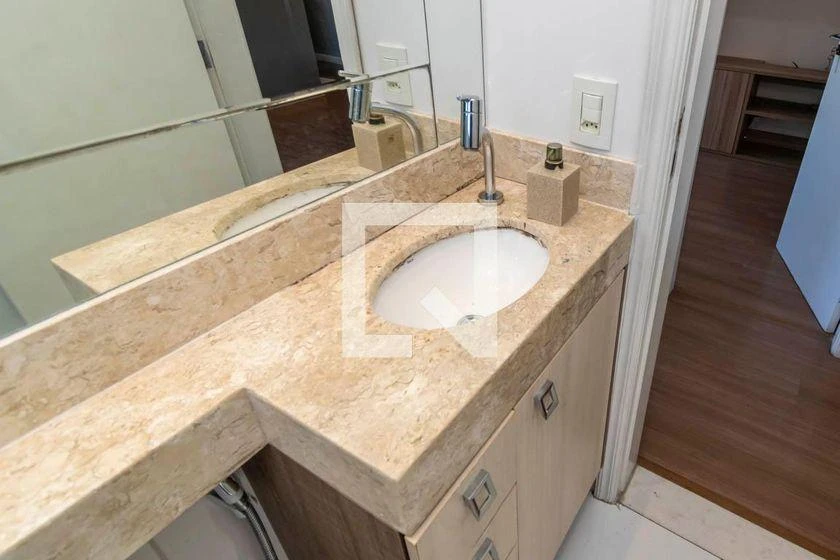 Квартира з 2 спальнями та робочим місцем — photo 47