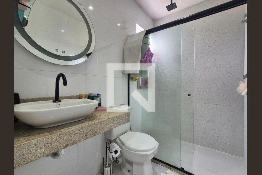 420 m² house with 4 en-suite bedrooms and private garden — photo 31