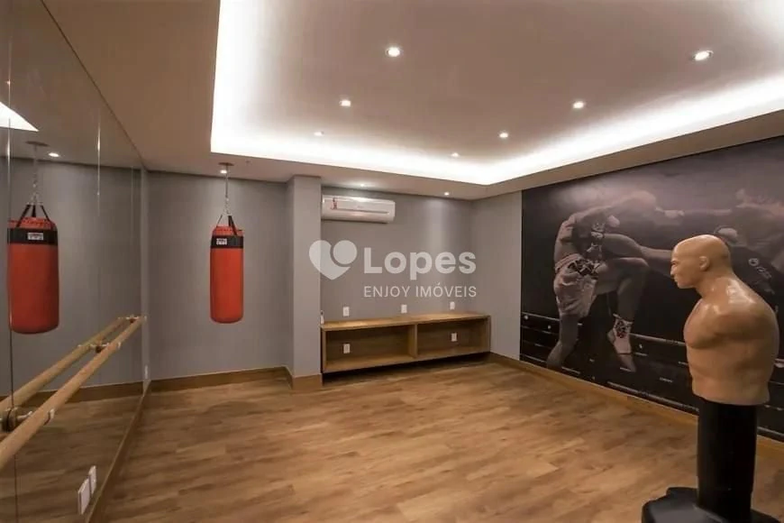 Furnished 2-bedroom apartment with a desk and 71 m² — photo 29