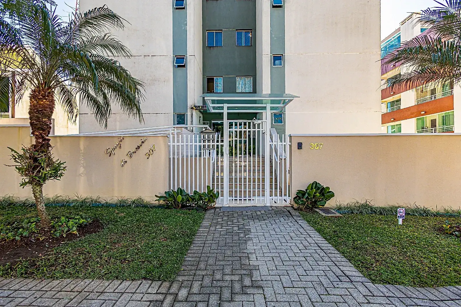 Apartamento de 2 quartos com varanda gourmet, Bacacheri — photo 35