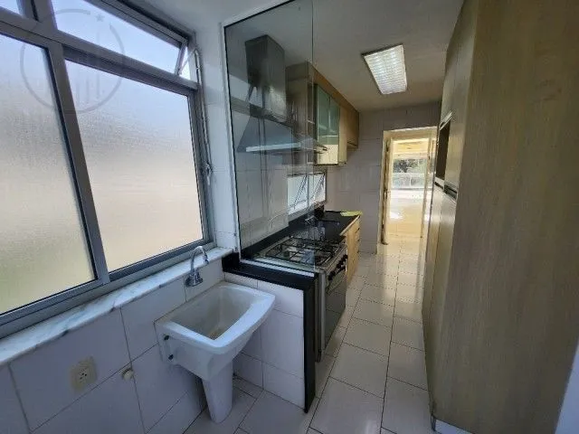 2-bedroom apartment with 2 bathrooms and glass balcony — photo 8