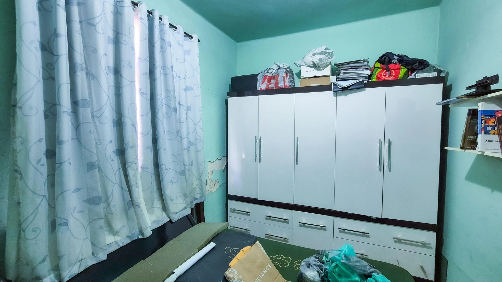 Furnished house with 4 bedrooms, 3 baths and yard — photo 13