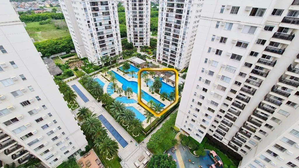 Furnished apartment with 3 en-suite bedrooms and 147 m² — photo 33