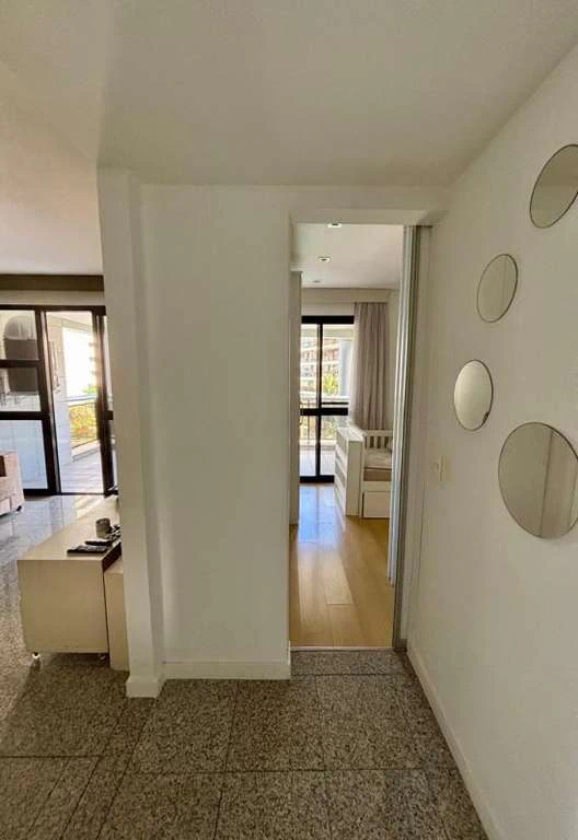 Apartamento mobiliado de 109 m² com 2 dormitórios e 2 vagas — photo 2