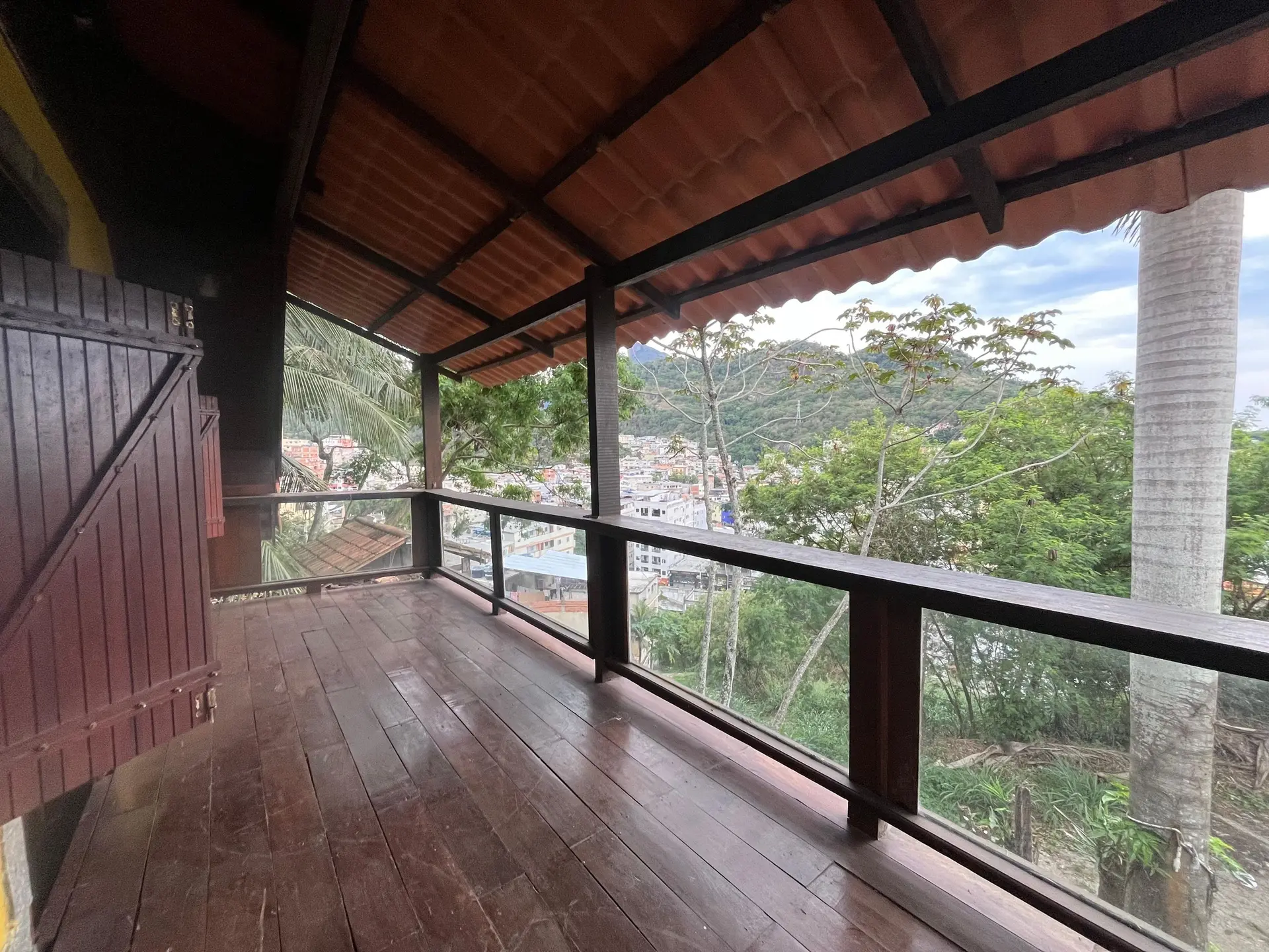 2-bedroom house with 1 bathroom, parking and balcony — photo 3